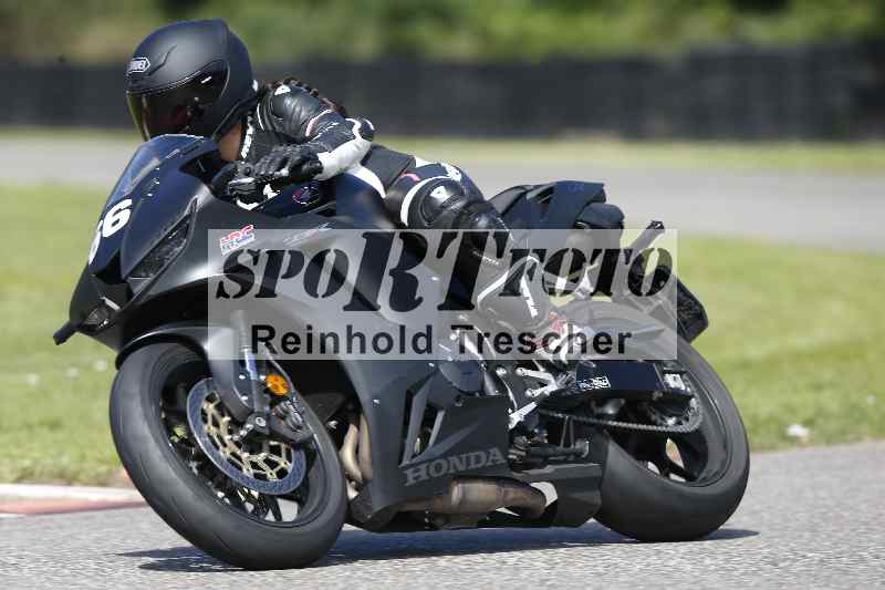 /Archiv-2025/42 07.08.2025 Peter Studer Girls Day ADR/Gruppe pink/66